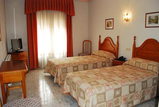 Hostal Universal Benavente Ruang foto