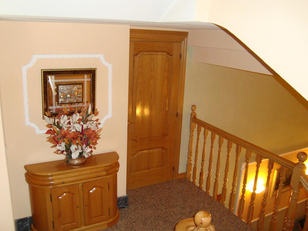 Hostal Universal Benavente Bagian luar foto